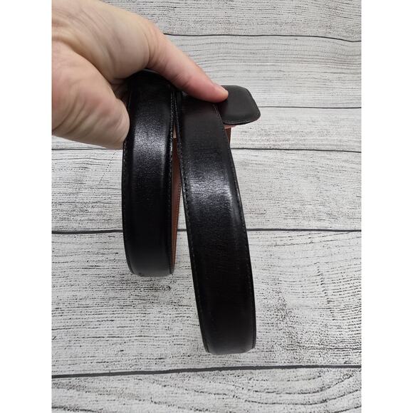 Coach Belt 40” Black Burnished Cowhide Leather Unisex 5800 Brass Buckle Gold - Picture 3 of 7